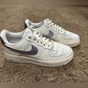 Nike Air Force 1 Women’s Sneaker Lilac Photon Dust, Size 8.5